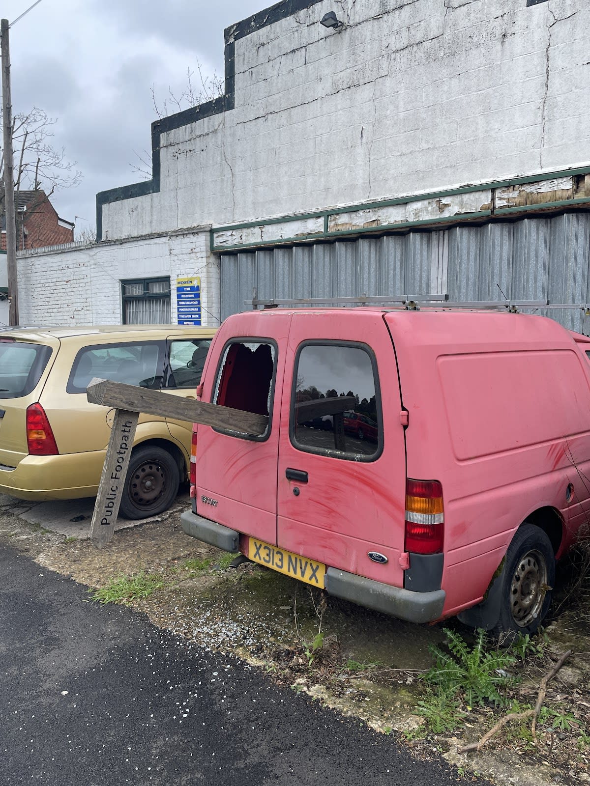 Fletchers Garage (Englefield Green) Ltd