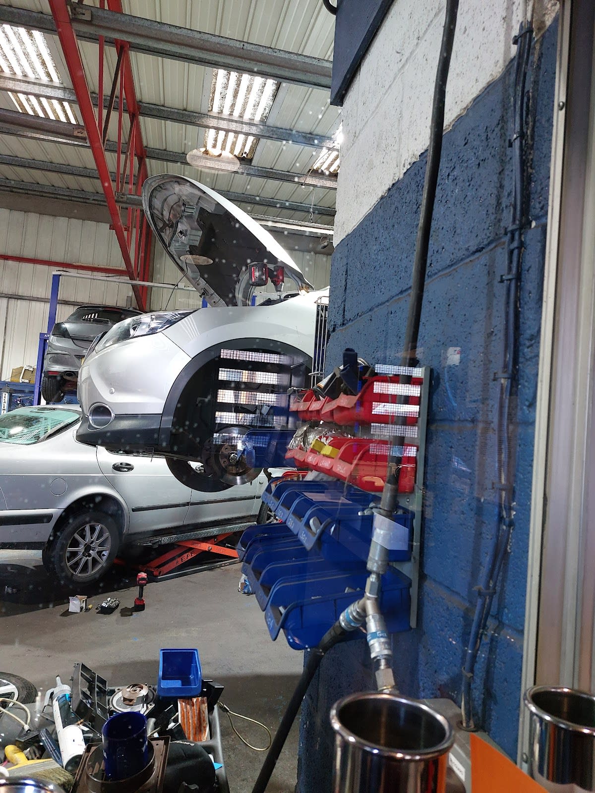 RELIANCE MOT CENTRE LTD image