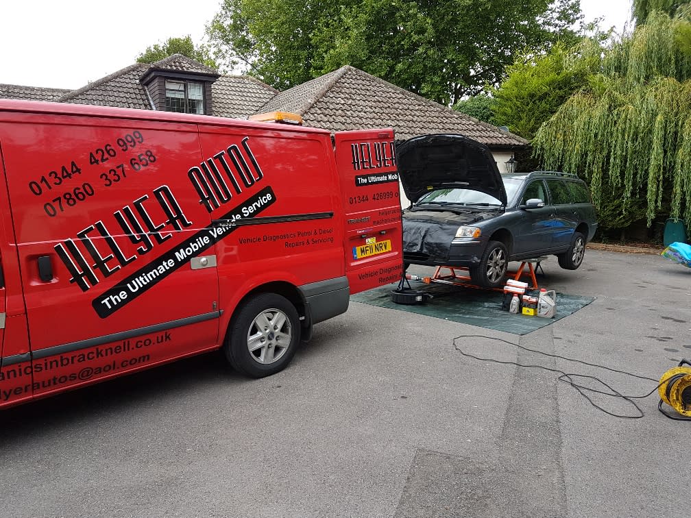 Helyer Autos - Mechanics Offering Servicing, Diagnostics and MOT's Based in Bracknell image