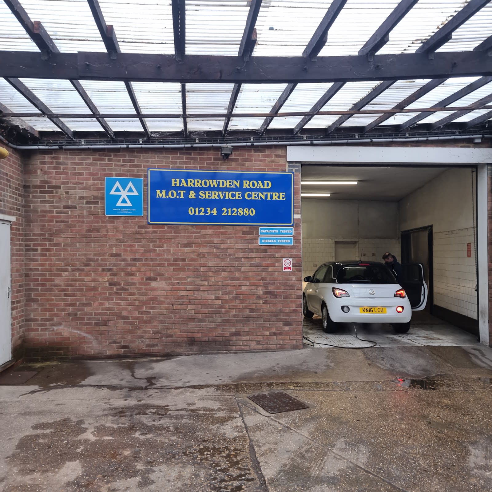 Harrowden Road Mot & Service Centre image