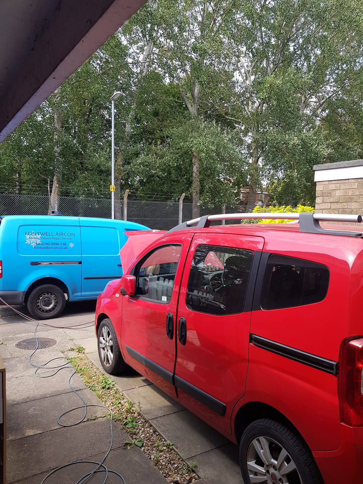 Mobile regas service image