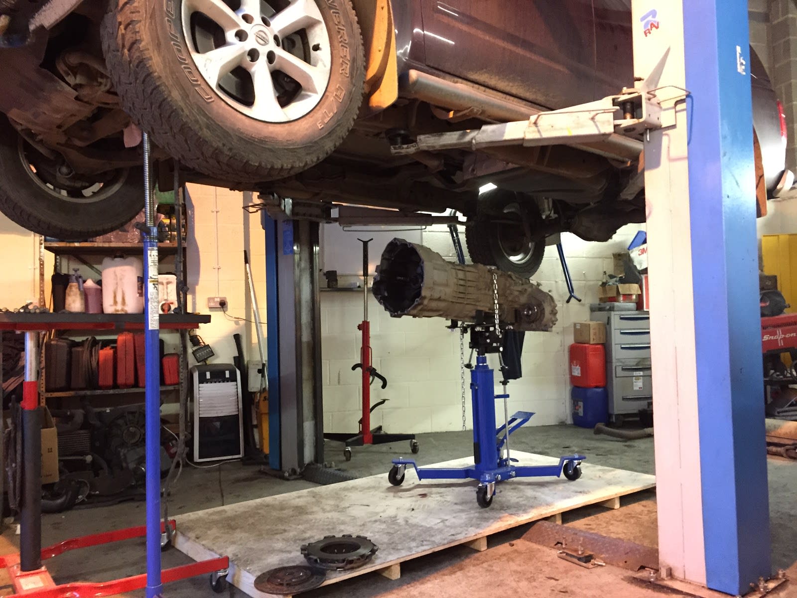 Top-notch Vehicle Repairs image