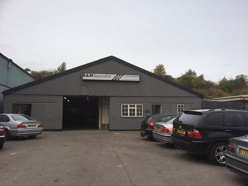 B and M Centre image