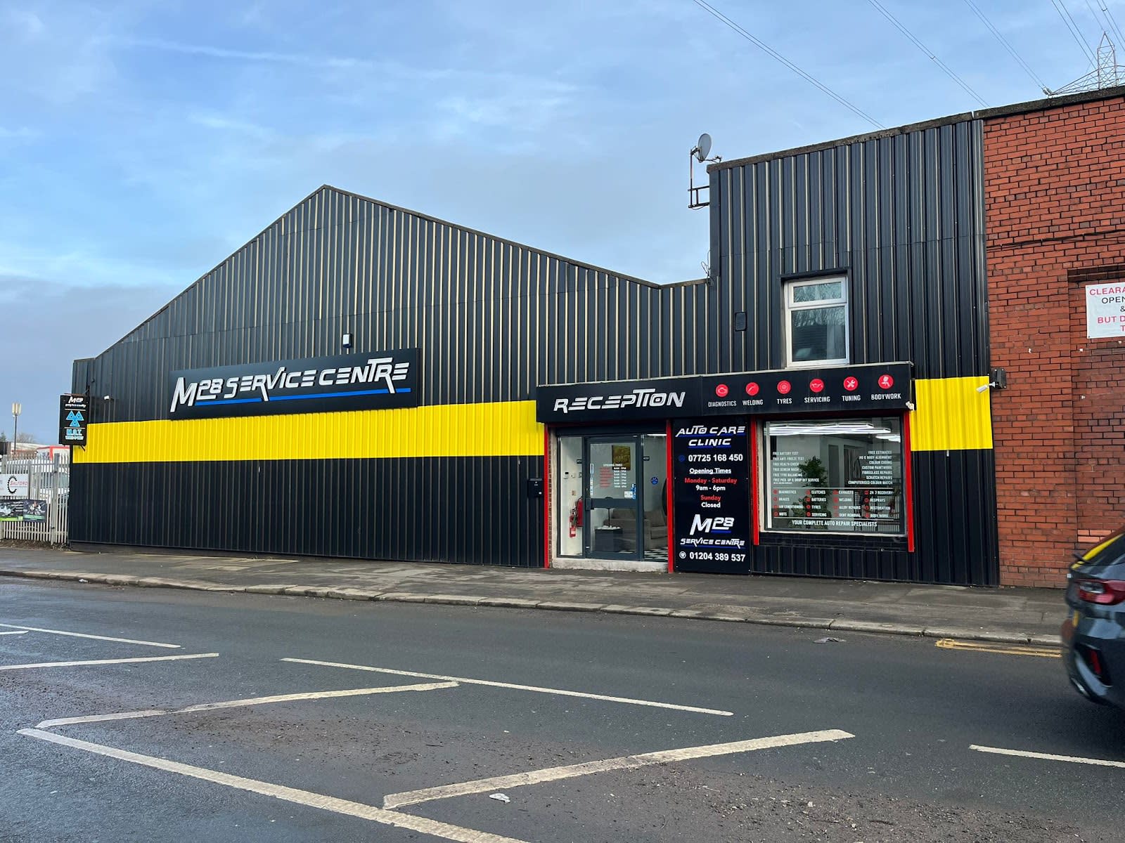 M28 service centre image