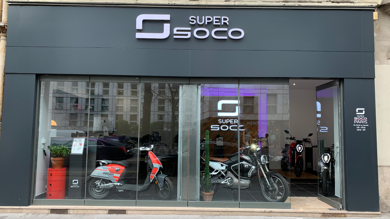 VMoto Paris / Super Soco Paris - by MAZE image