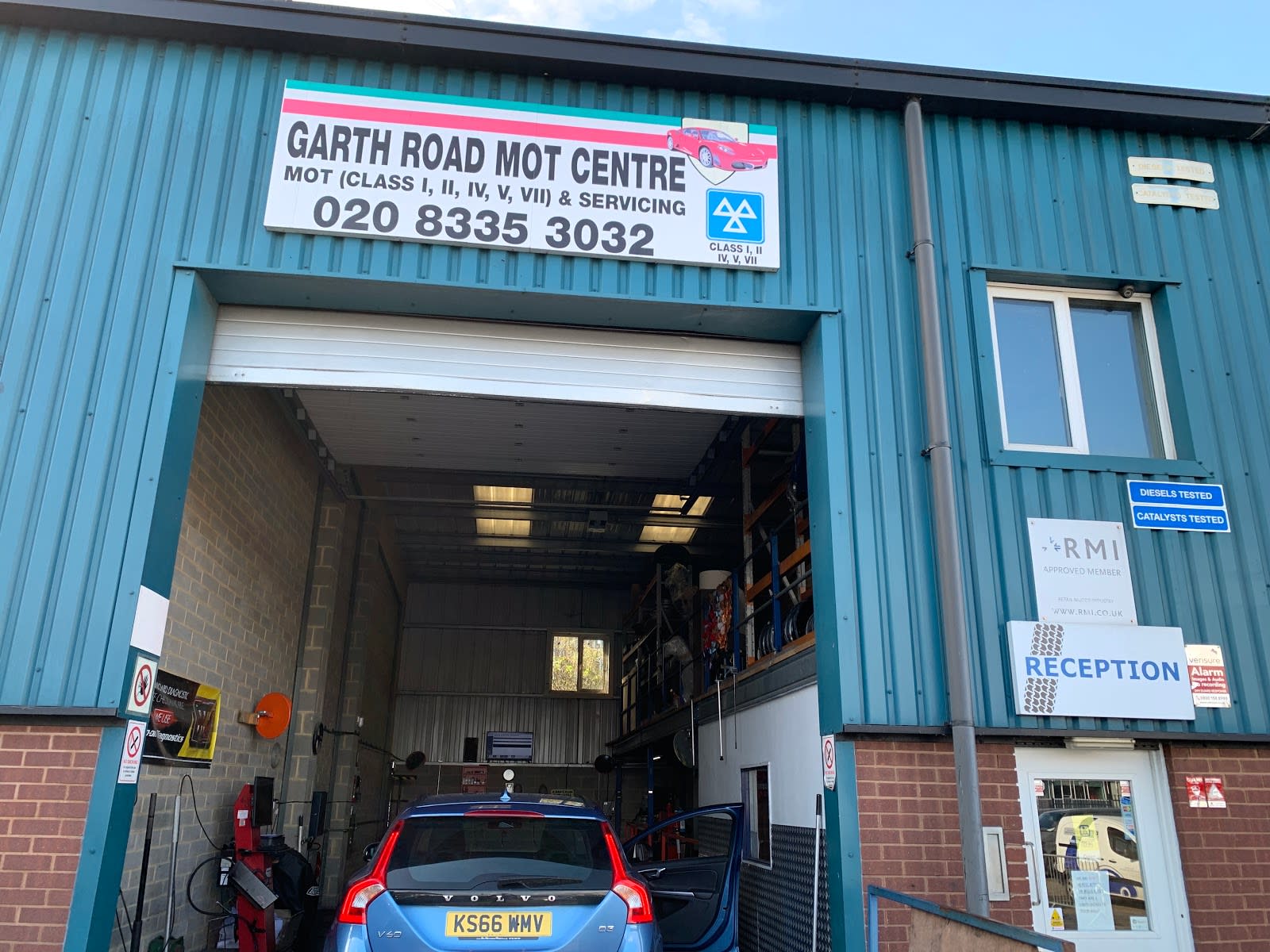 Garth Road Mot Centre image
