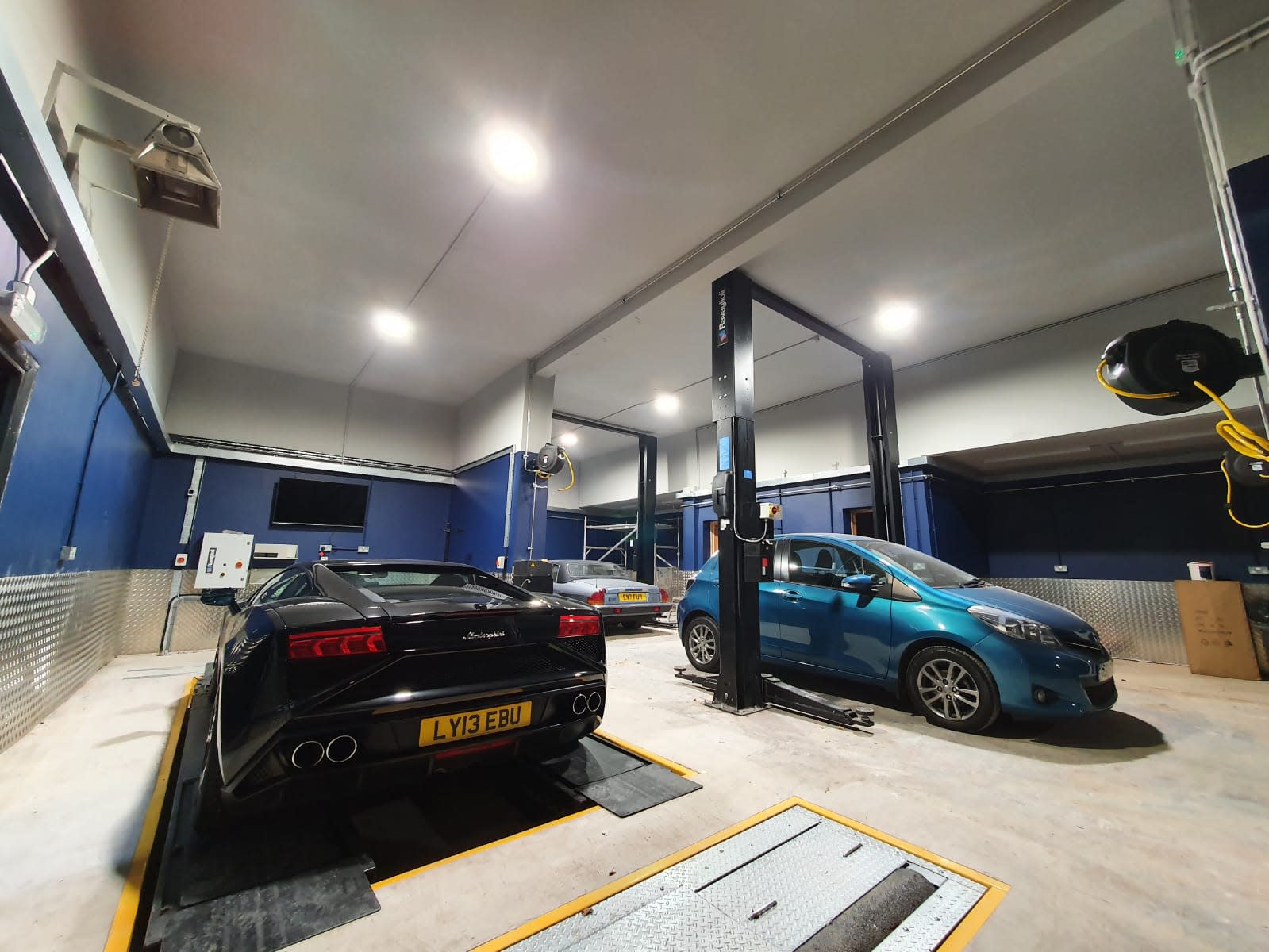 Bromsgrove Service Centre Ltd image