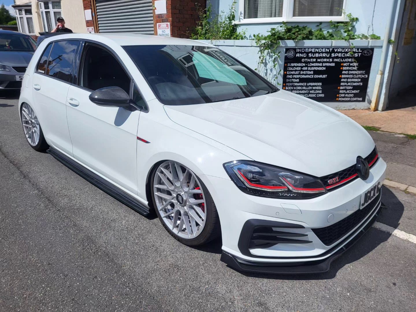 PARKESYAUTOS LTD image