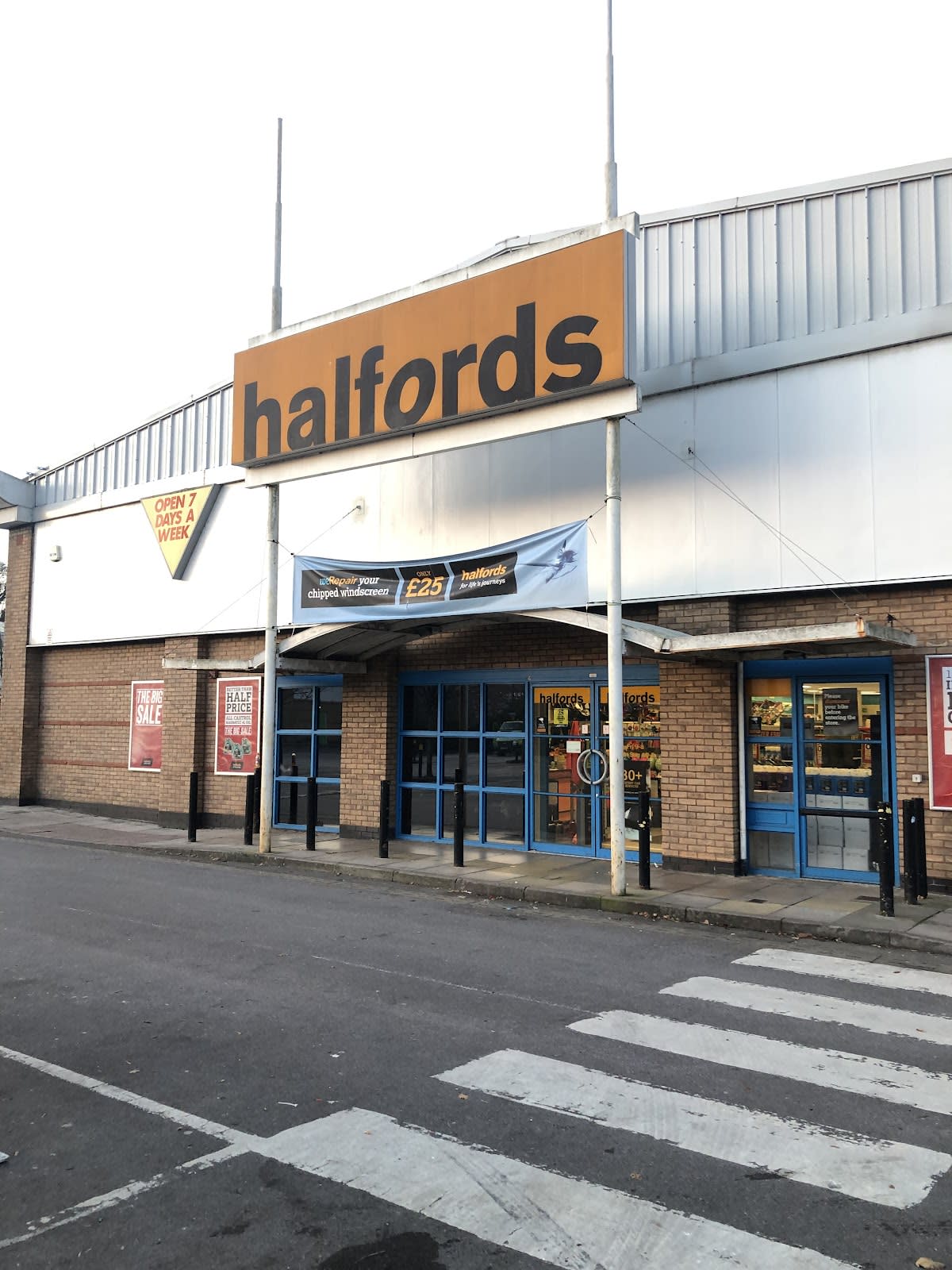 Halfords - Farnham image