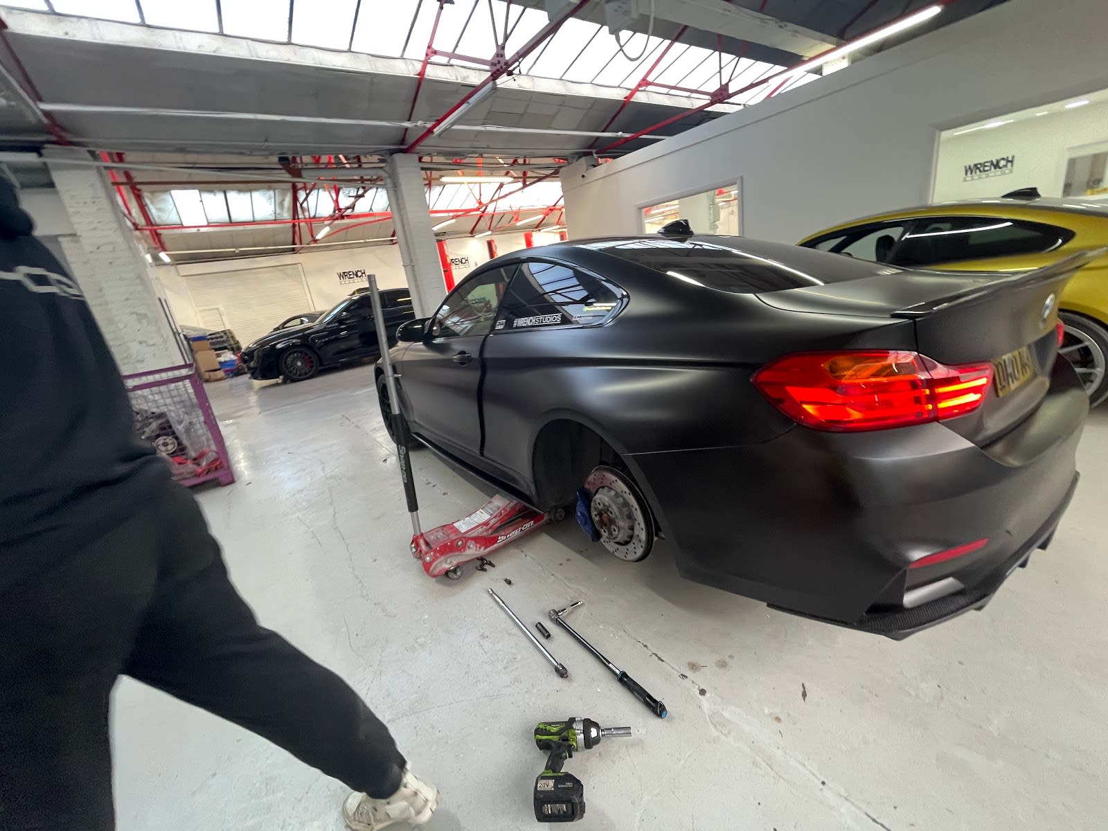 24HR Road assistance Fast Mobile tyre Cheshunt| Hoddesdon| Broxbourne Hertfordshire image