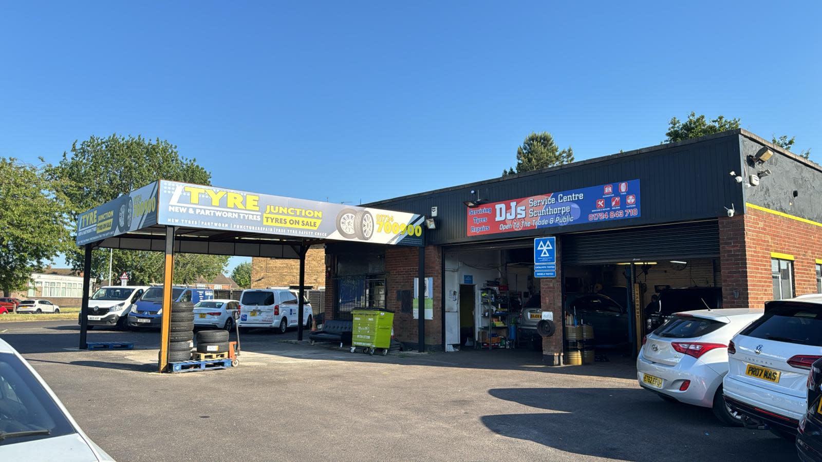 DJs SERVICE CENTRE SCUNTHORPE image