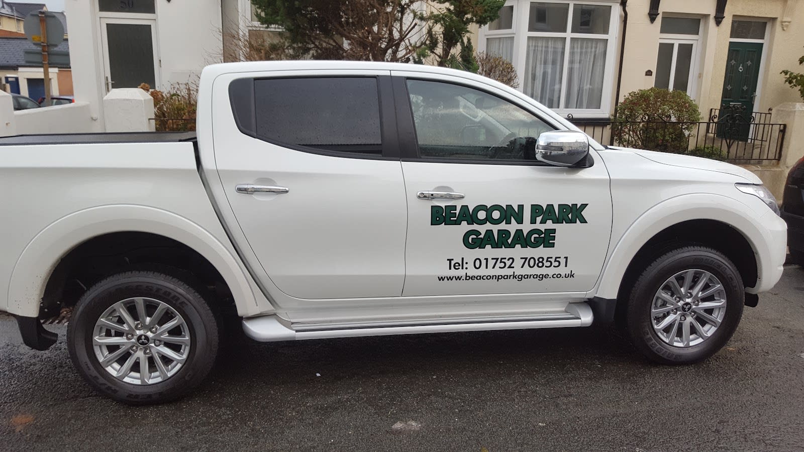 Beacon Park Garage image