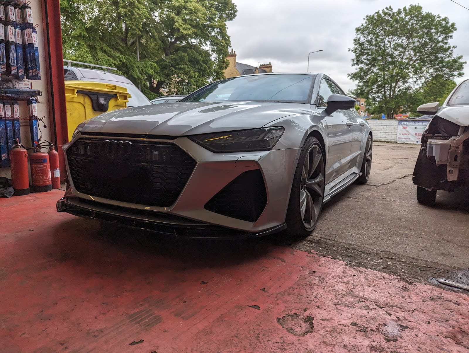 Newland Garage Ltd image
