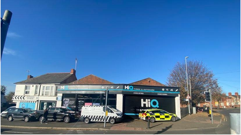 HiQ Tyres & Autocare Rushden image