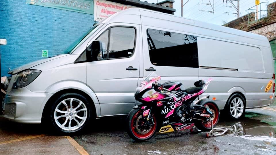 P&R V8 Motor Services image