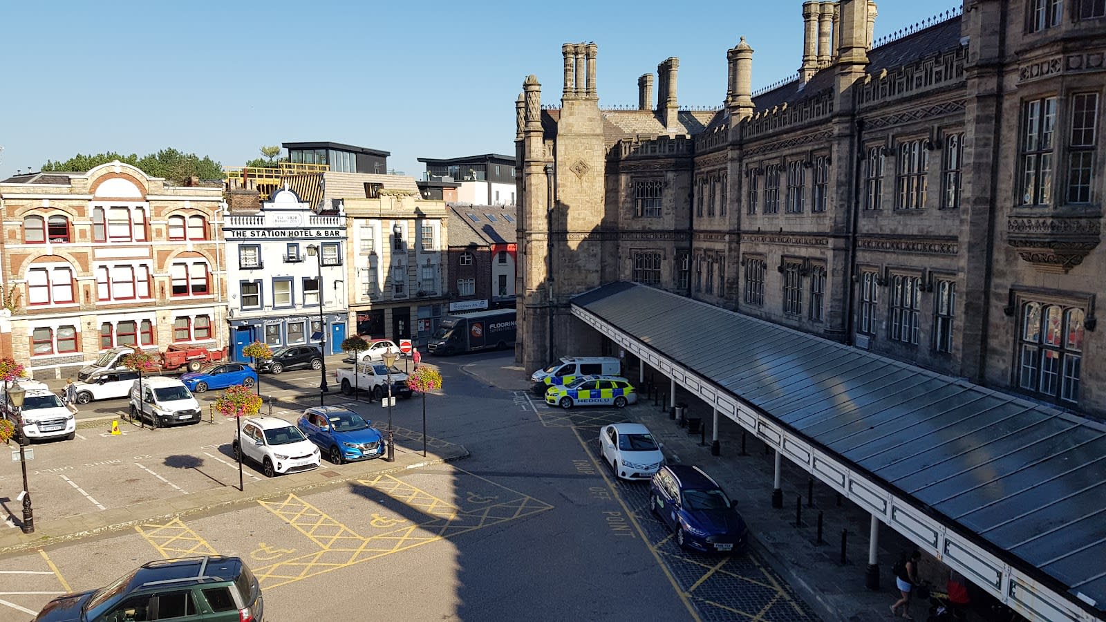 St Michaels Street Garage image