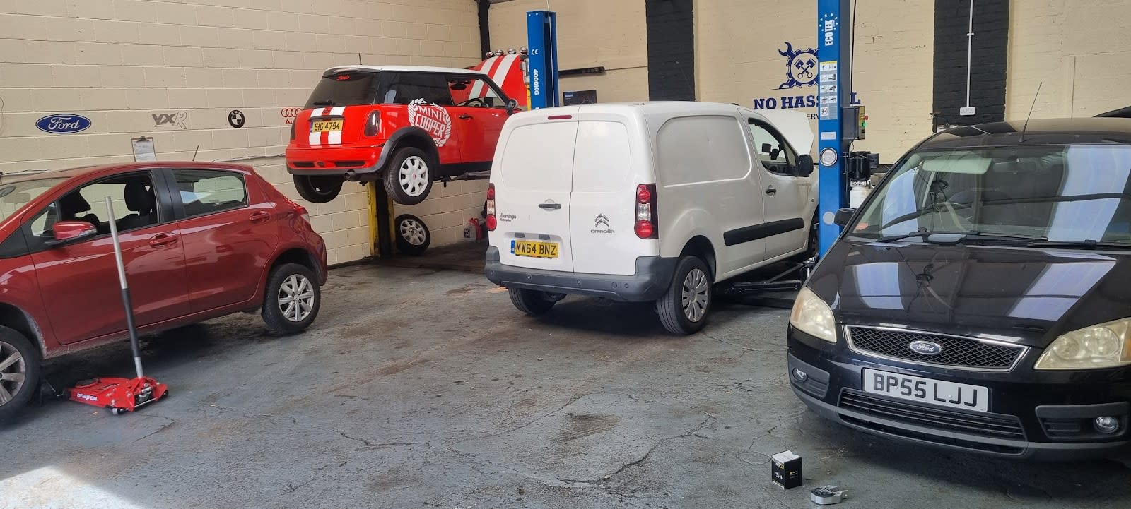 No hassall motor services image