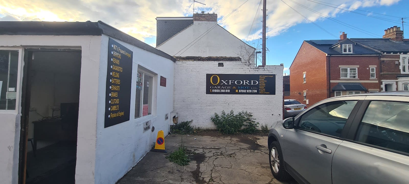 Oxford garage & MOT services image