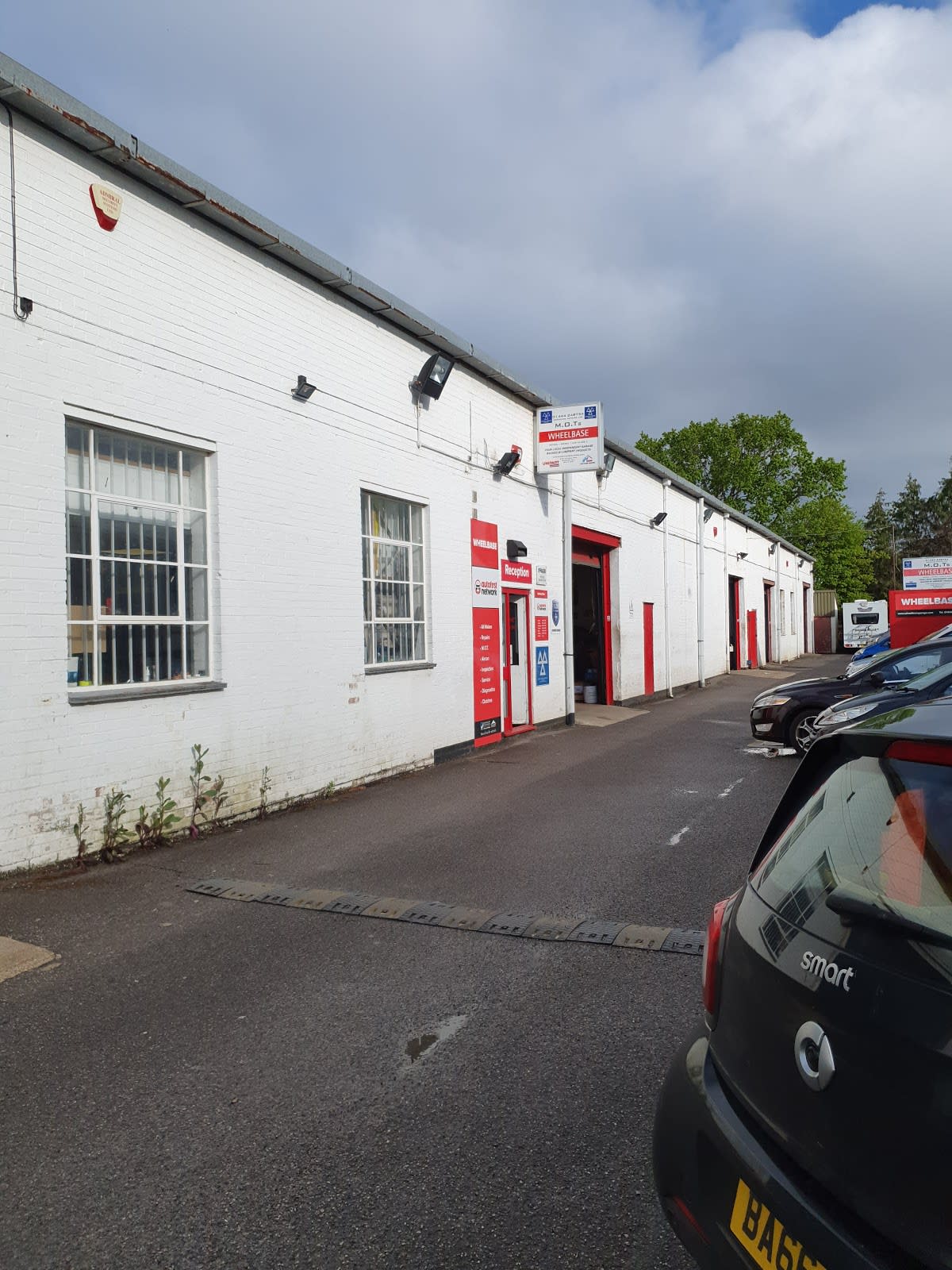 Wheelbase Garage image