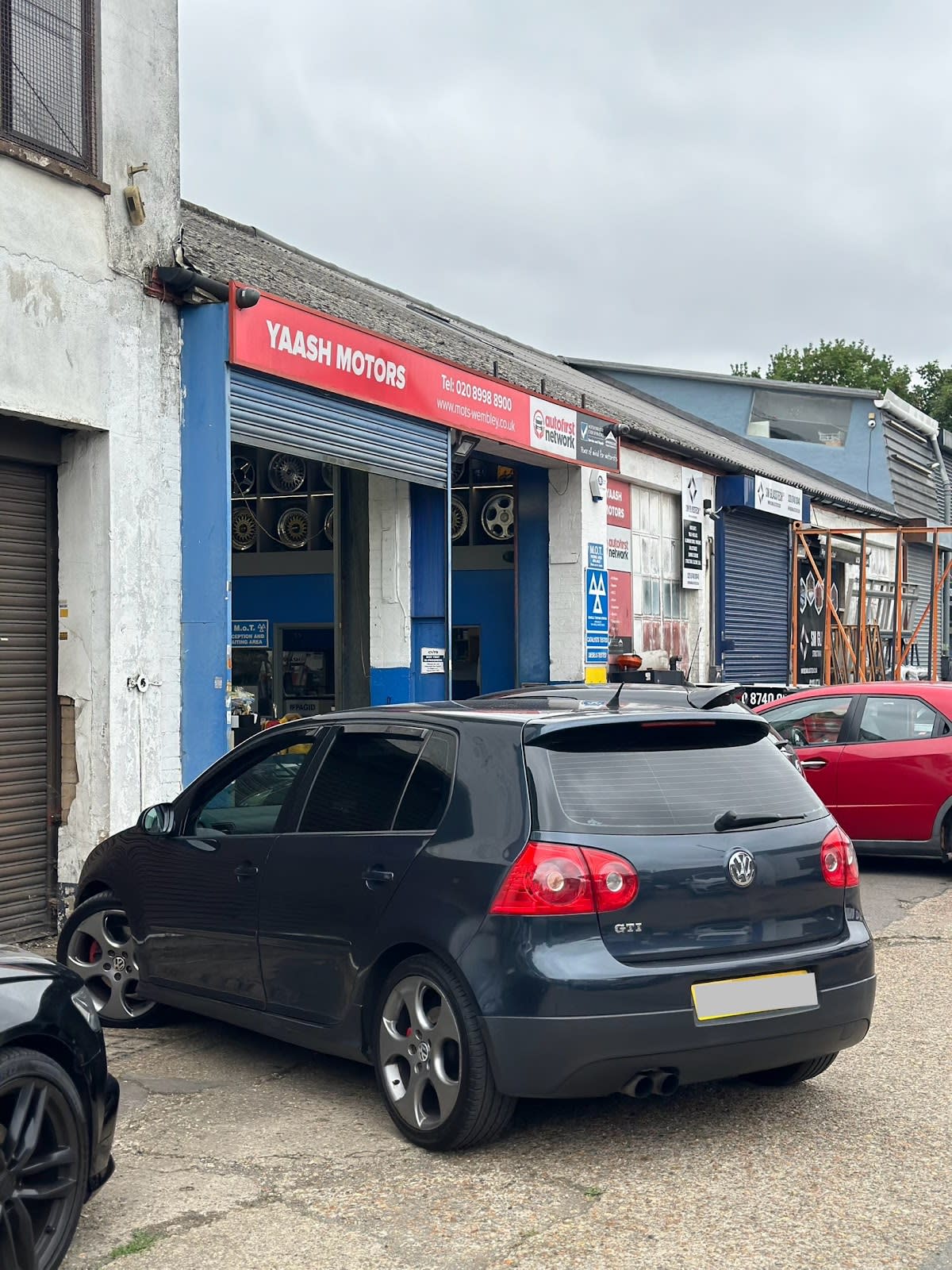 Yaashik Motors image