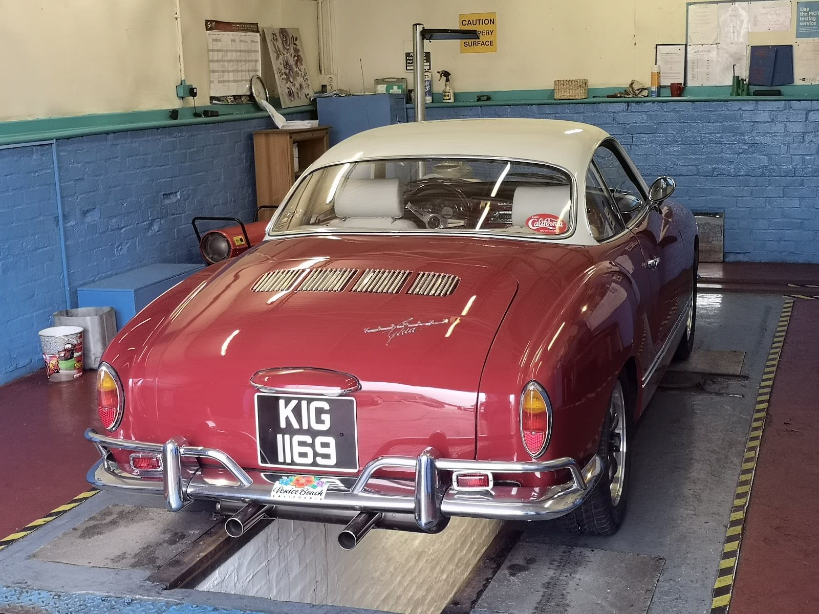 Crown Farm Garage image