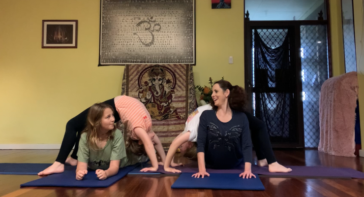 Kids yoga & Acroyoga