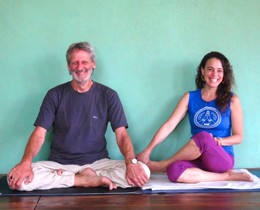 Yoga and Self Knowledge Morning Intensive with Rachel Zinman and John Weddepohl – Byron Shire, Australia