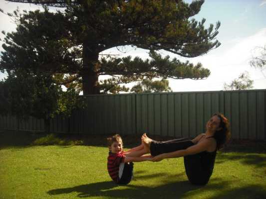 Family Acroyoga