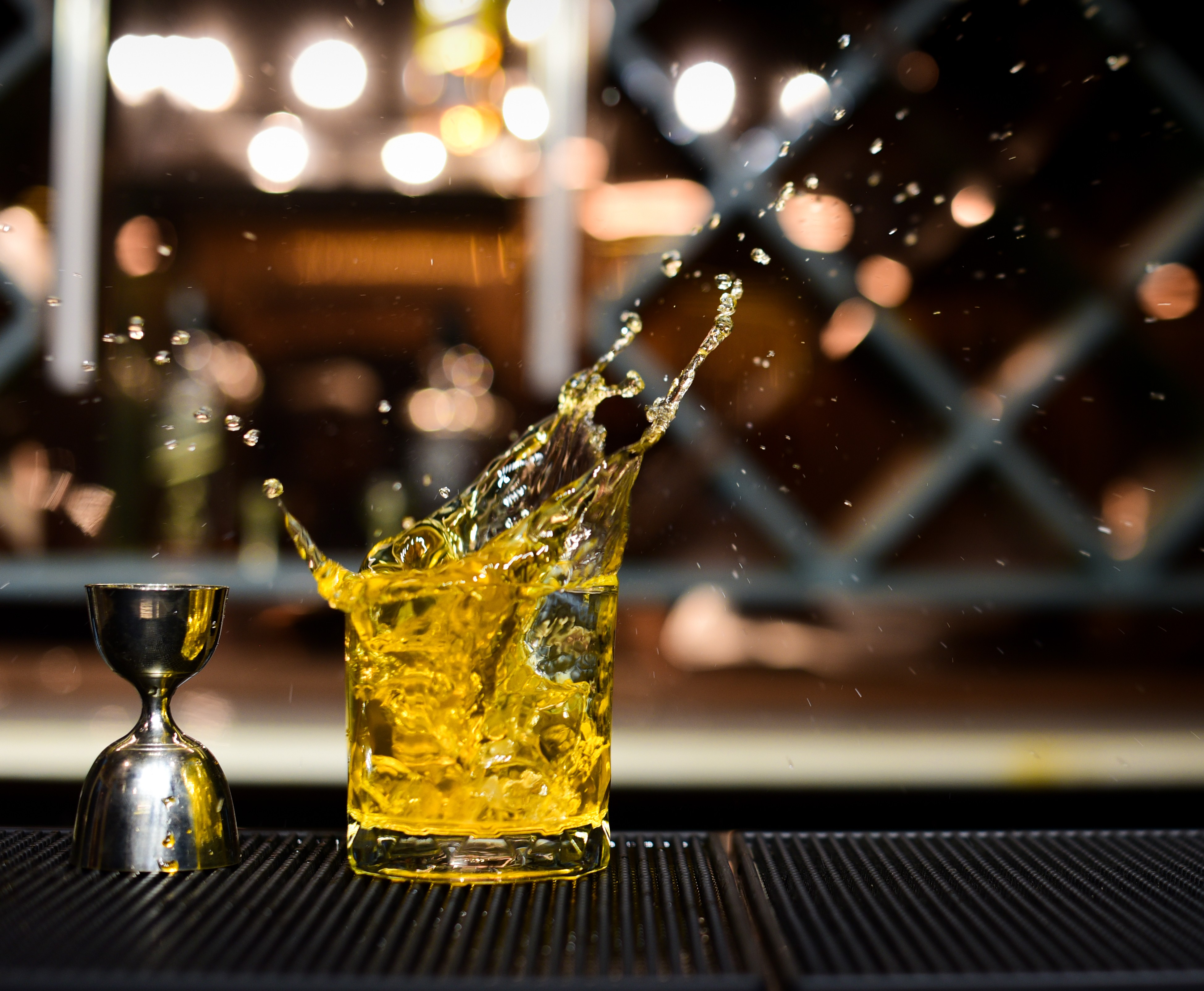 bar
