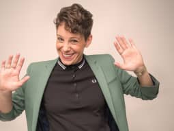 Suzi Ruffell Rationale in the Ridiculous Smiling