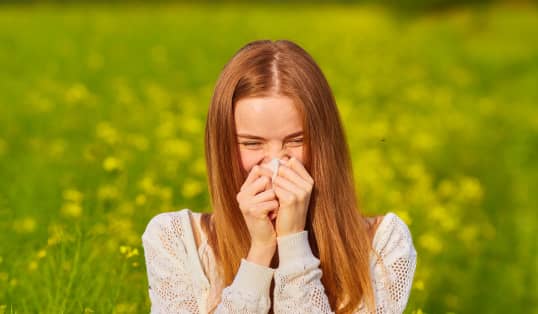 Girl with hay fever 