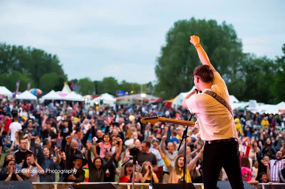 thumbnail The Covasettes at Lechlade Festival 2019 image Eric Hobson Photography