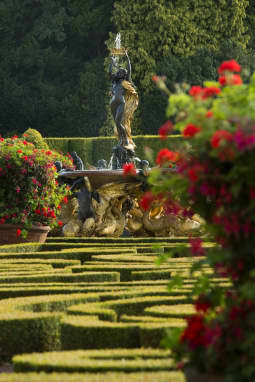 BlenheimPalace Park And Gardens Italian Garden Statue hupr8z