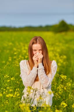 Girl with hay fever 
