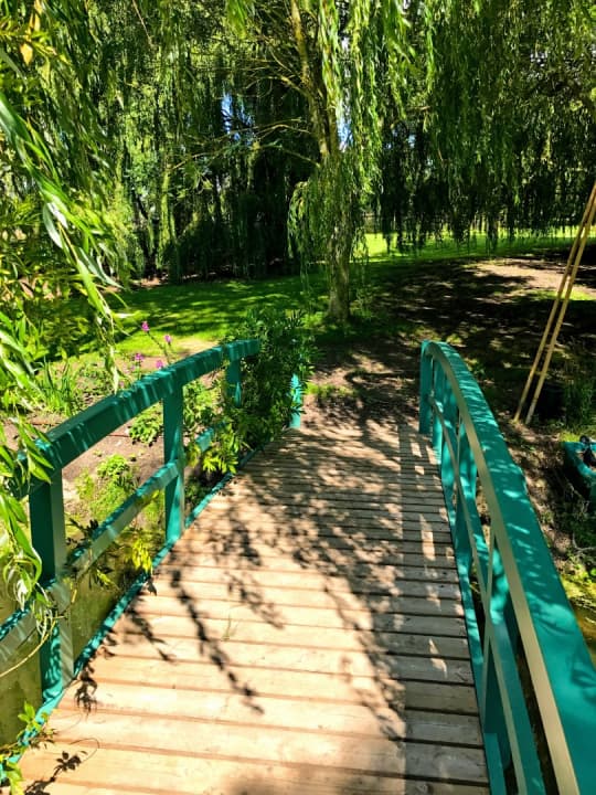 The Oxfordshire Gardener Bridge Garden Design