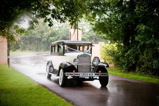 Bicester Hotel wedding car on drive