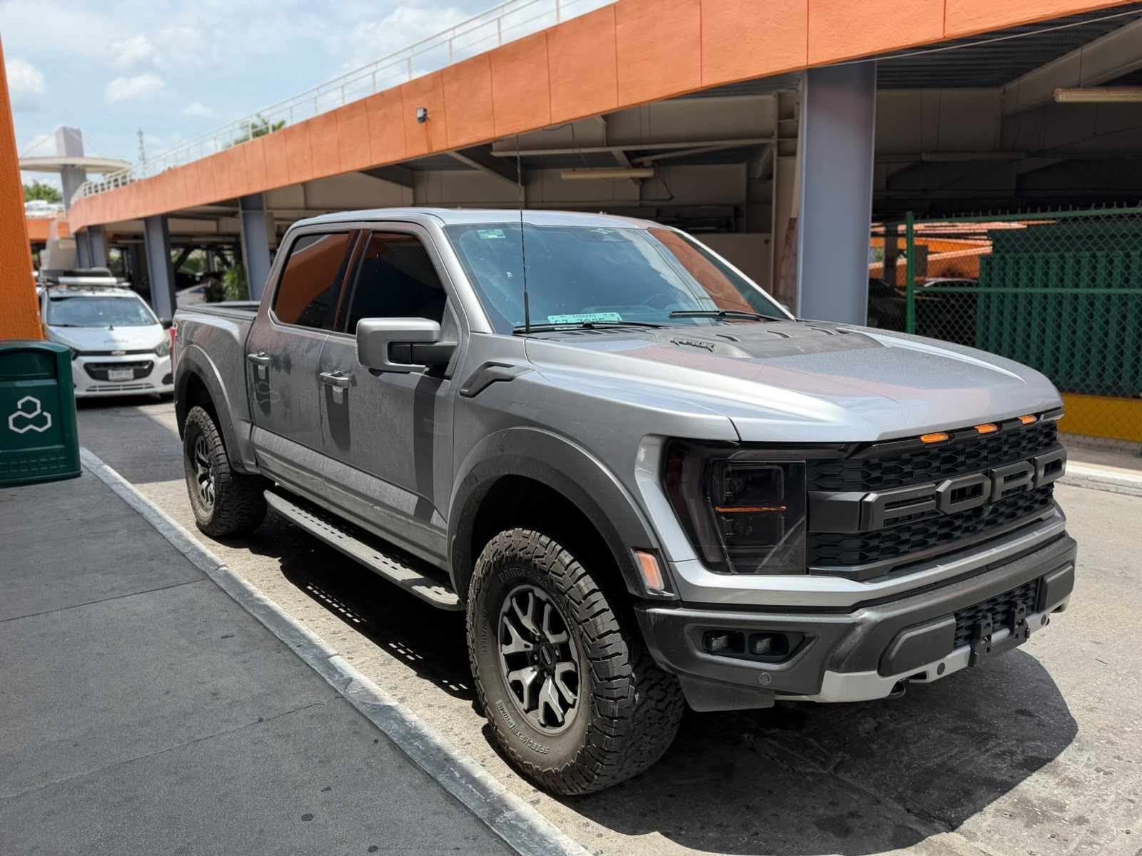 Ford Lobo Raptor (Crew Cab) 2023 - 11