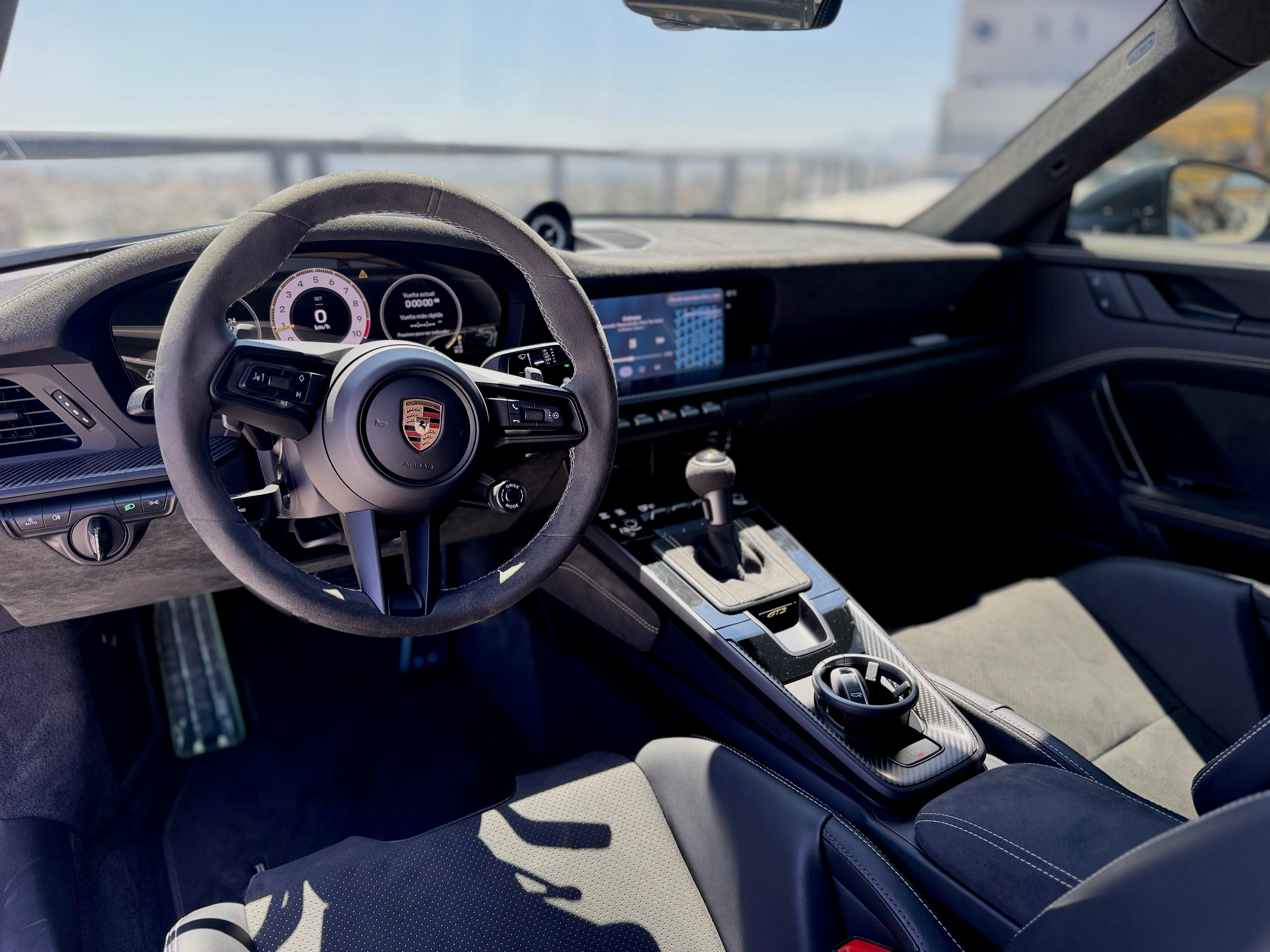 Porsche 911 GT3 Weissach Package 2026 - 12