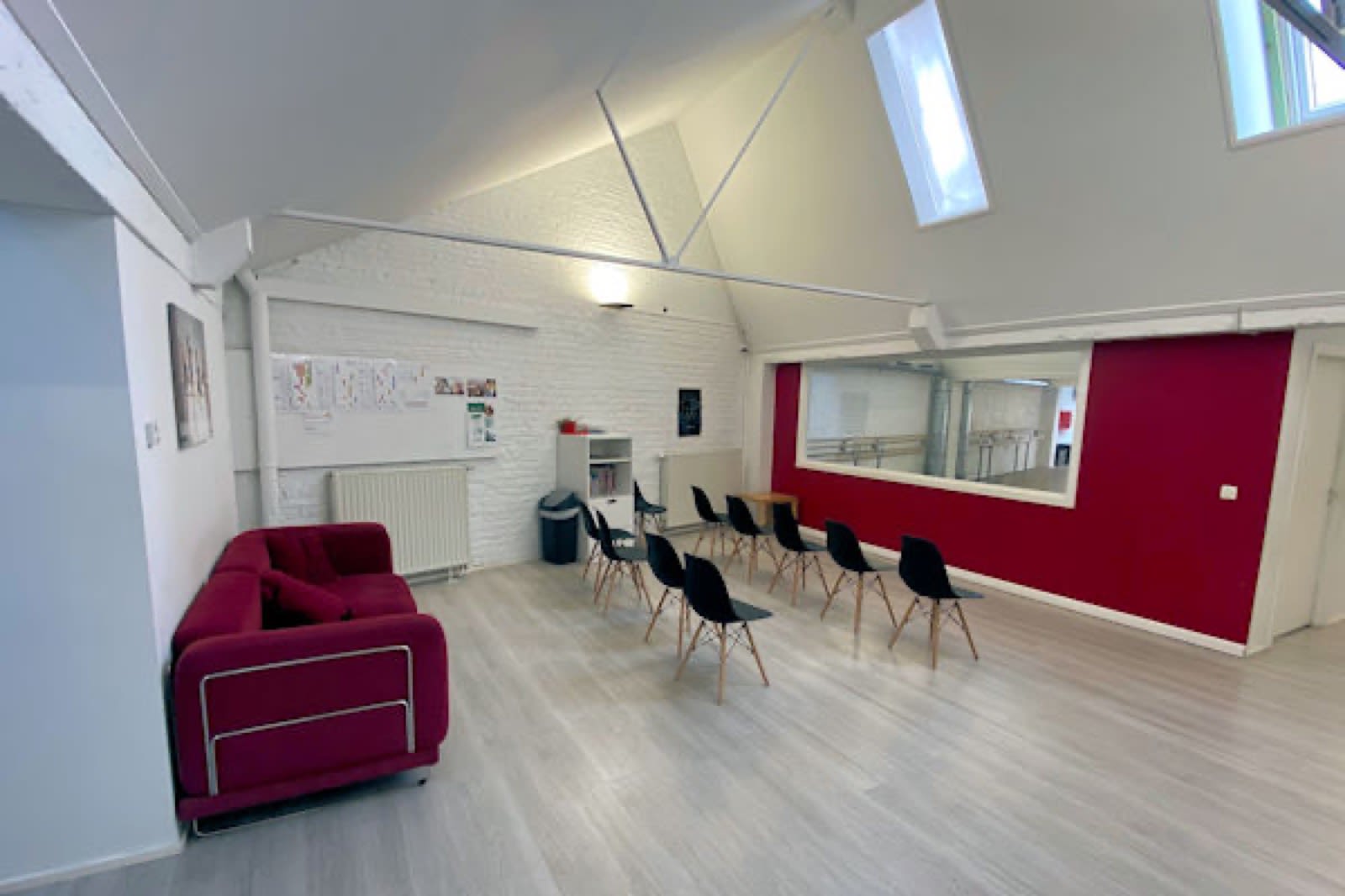 Espace d’attente du studio Dans'Harmonie à Uccle