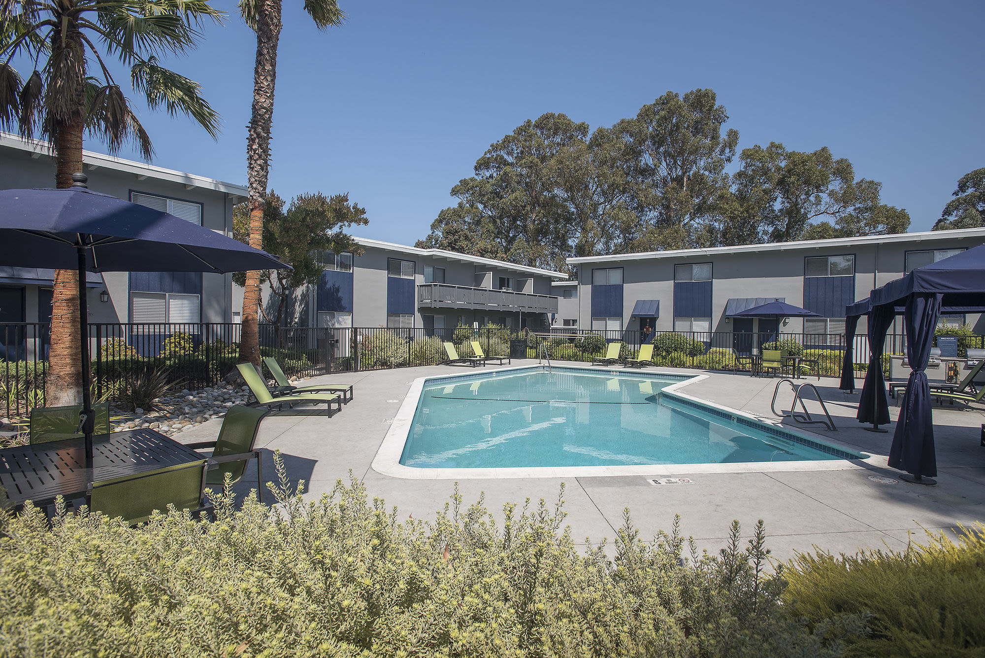 Monterey Townhouse 3 of 3