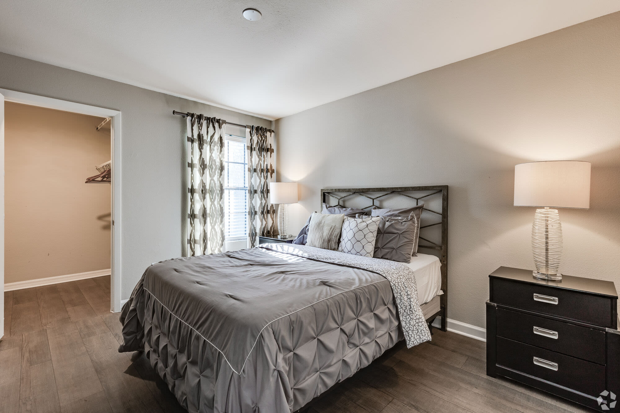 Fourteen01 Apartments 7 of 9