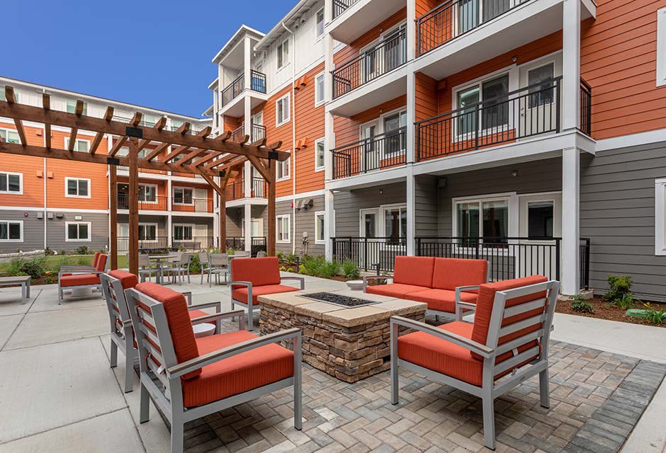 Cedar Pointe 7 of 12