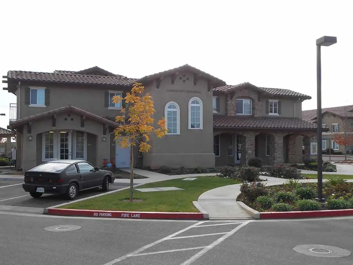 Villa Escondido 4 of 6