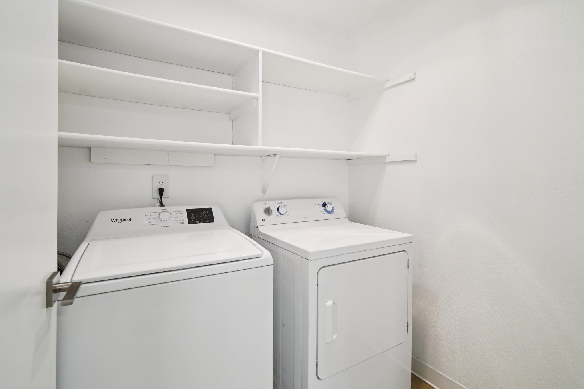 Laundry room at Foundry on Fifth