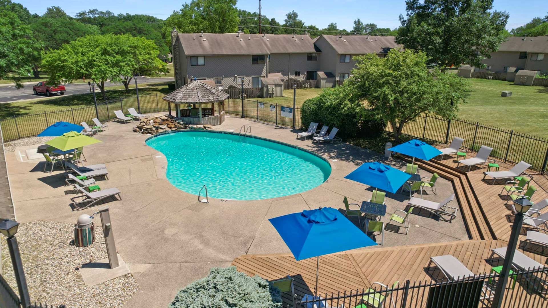 Woodbridge Apartments 4 of 10