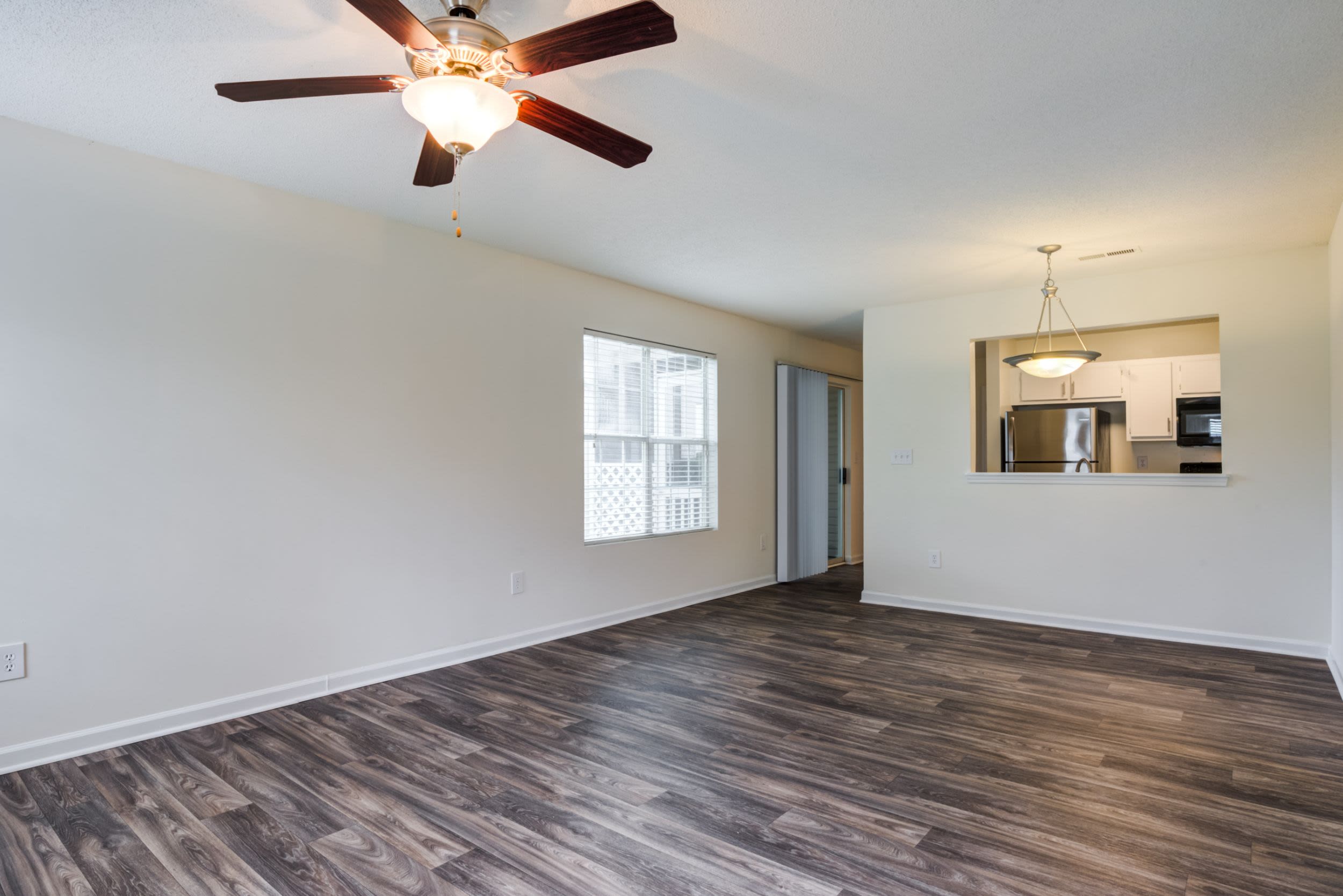 Ashmore Bridge Estates Apartment Homes 6 of 12