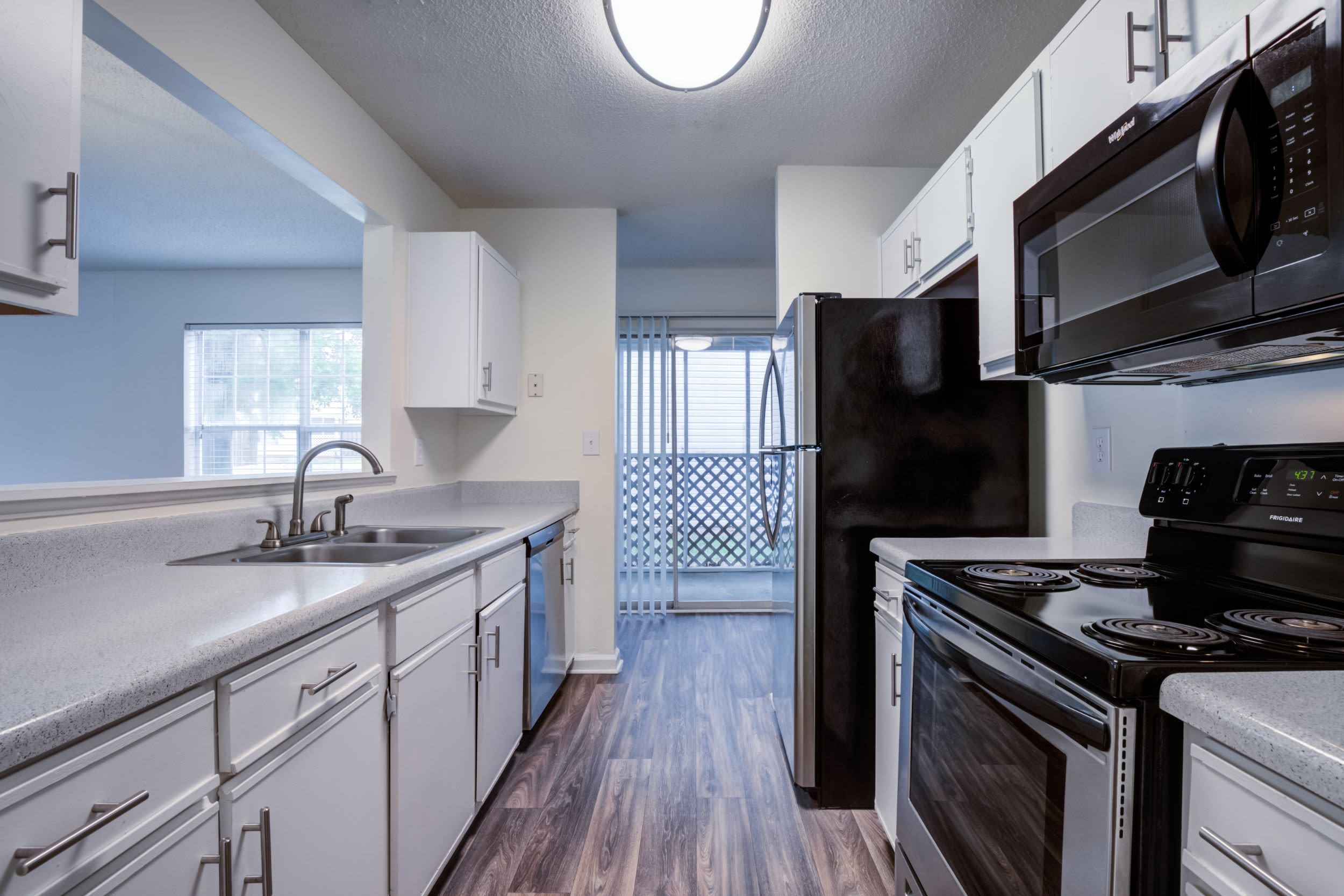 Ashmore Bridge Estates Apartment Homes 5 of 12