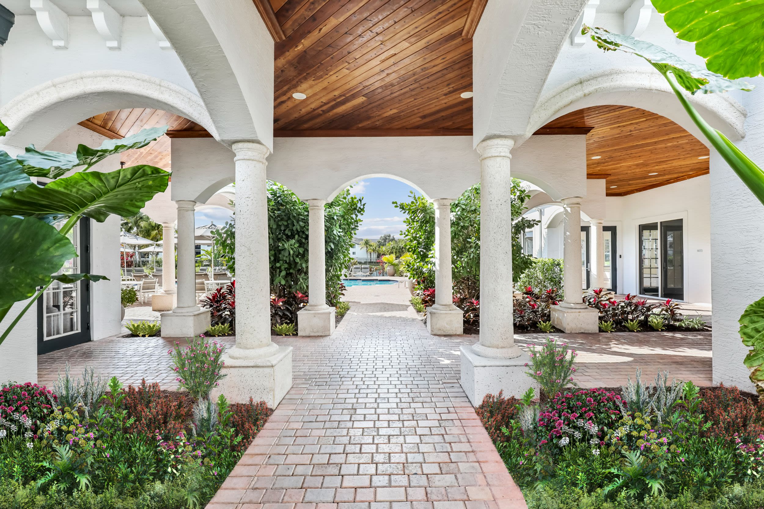 Palm Trace Landings Apartments 10 of 12