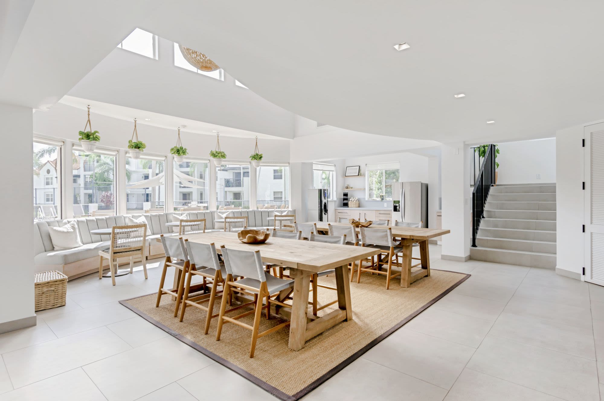 Sheridan Ocean Club Apartments 3 of 12