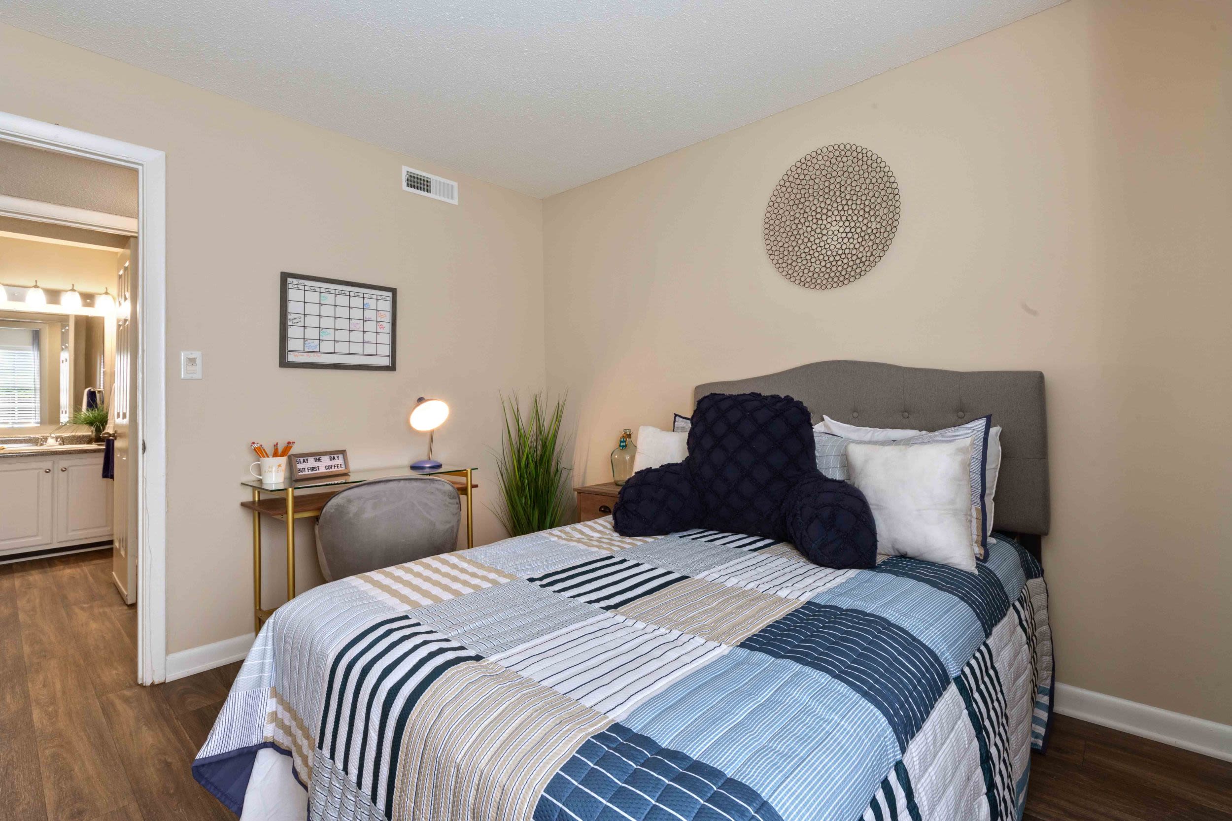 Cypress Pointe Apartment Homes 11 of 12